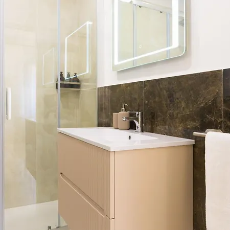 Marconi34 Homes - La Balotta - Luxurious In Old Town Daire *