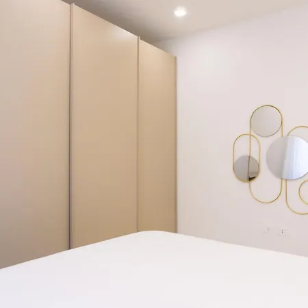 Marconi34 Homes - La Balotta - Luxurious In Old Town Апартаменты *